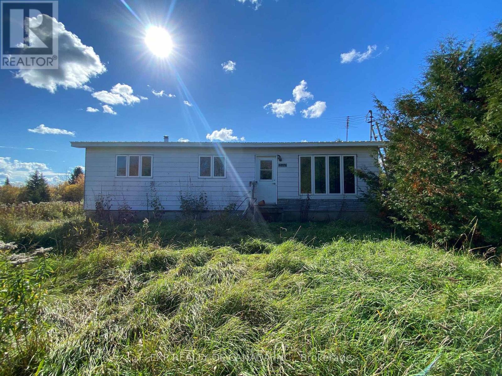 408 SILVER QUEEN LAKE ROAD, Cochrane, Ontario