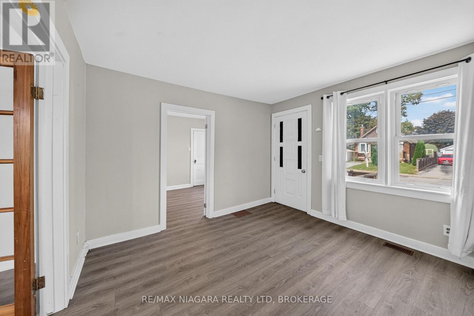 6520 Barker Street, Niagara Falls, Ontario  L2G 1Y7 - Photo 7 - X13854868
