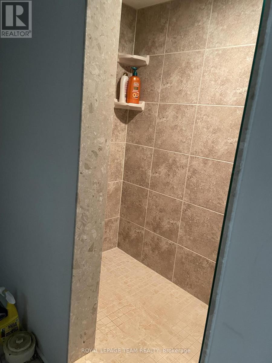 1210 Adirondack Drive, Ottawa, Ontario  K2C 2V3 - Photo 25 - X13854678