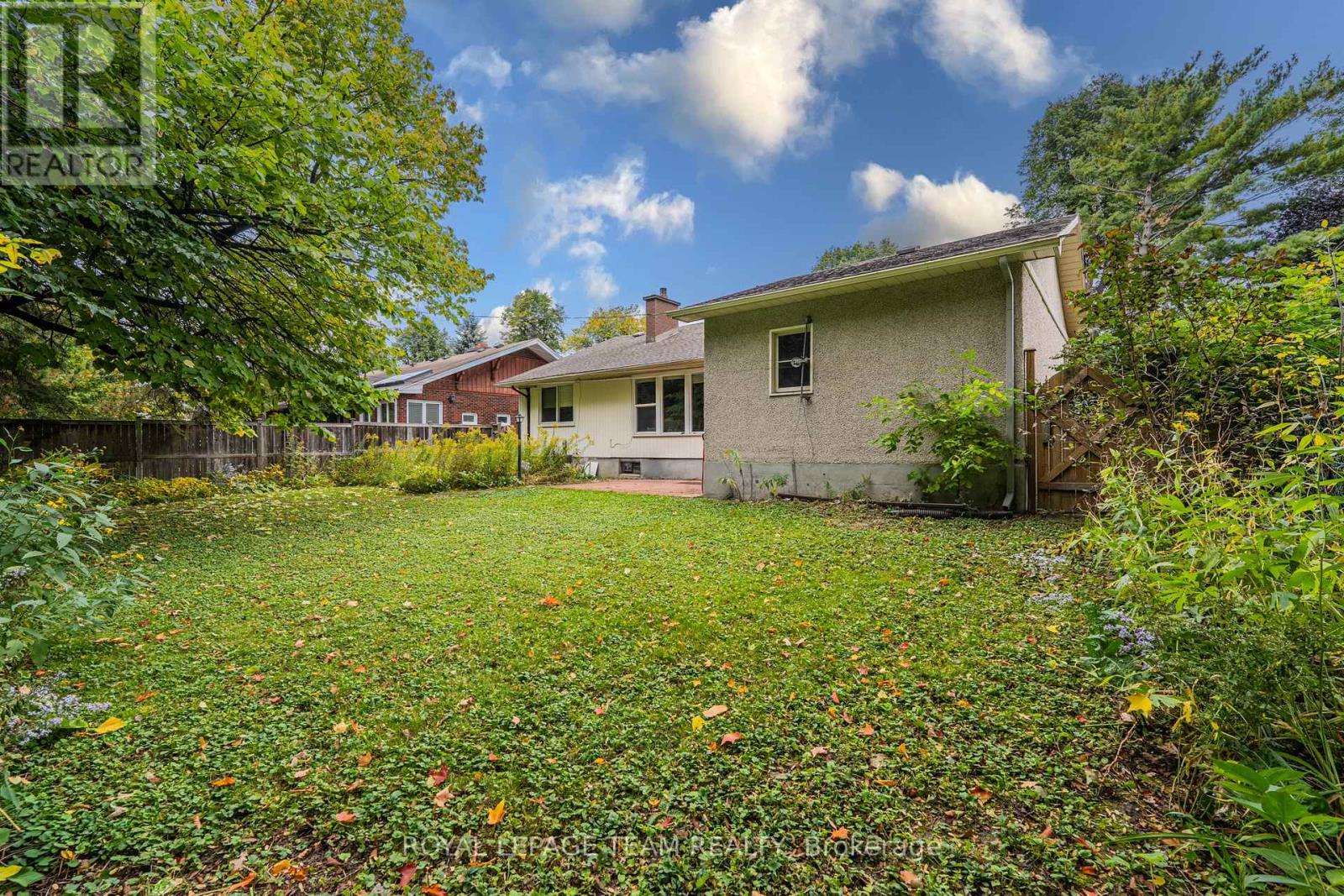 1210 Adirondack Drive, Ottawa, Ontario  K2C 2V3 - Photo 30 - X13854678