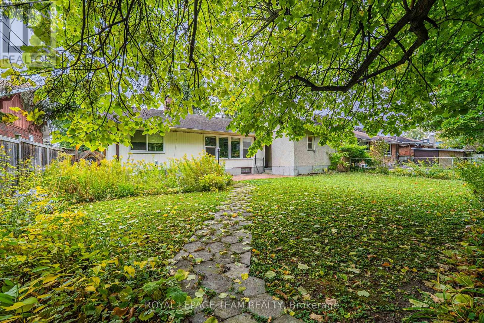 1210 Adirondack Drive, Ottawa, Ontario  K2C 2V3 - Photo 33 - X13854678