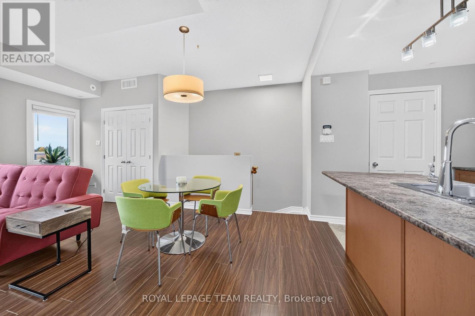 173-C Crestway Drive, Ottawa, Ontario  K2G 7C8 - Photo 17 - X13854918