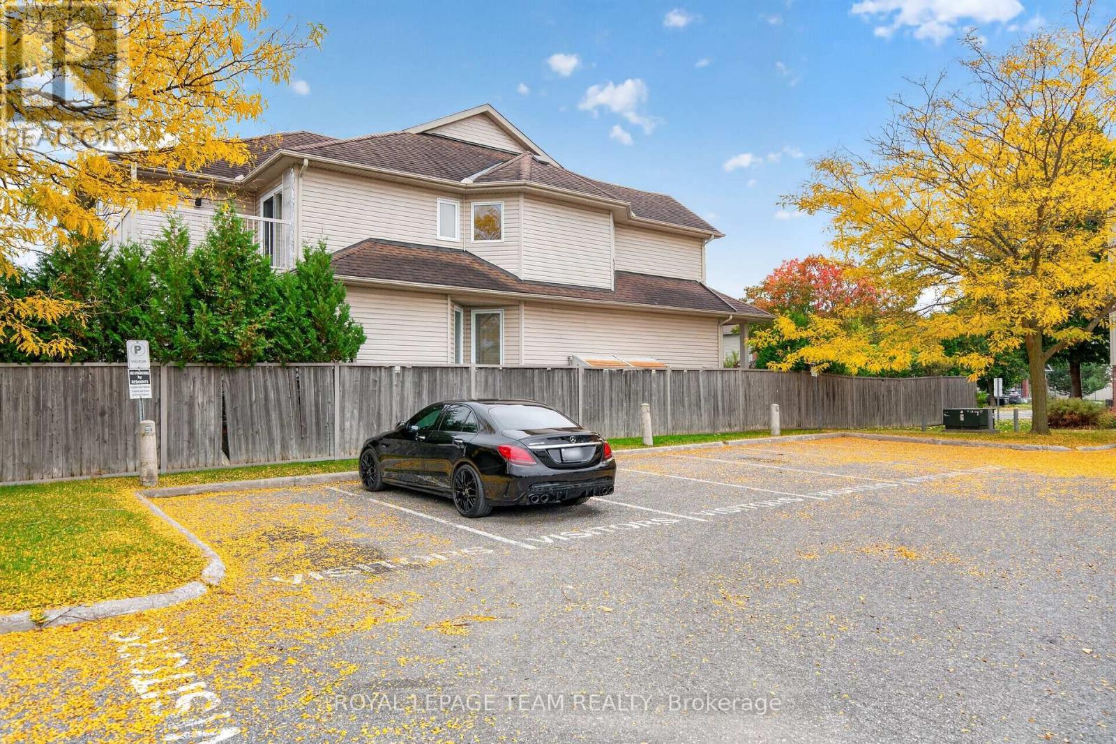 173-C Crestway Drive, Ottawa, Ontario  K2G 7C8 - Photo 4 - X13854918