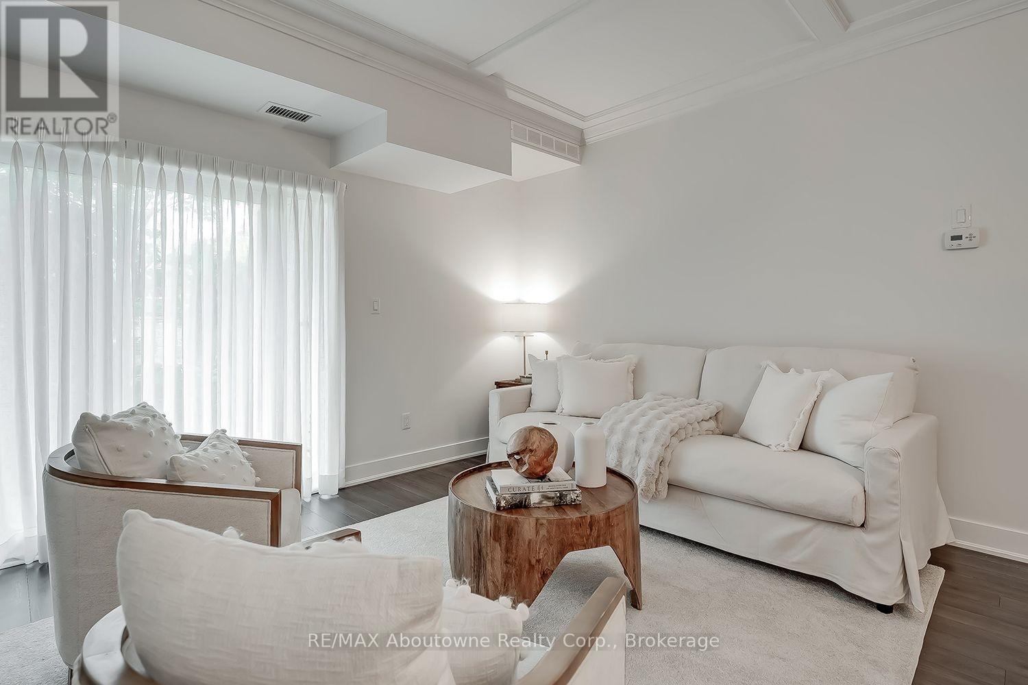102 - 128 Garden Drive, Oakville, Ontario  L6K 0H7 - Photo 9 - W13854922