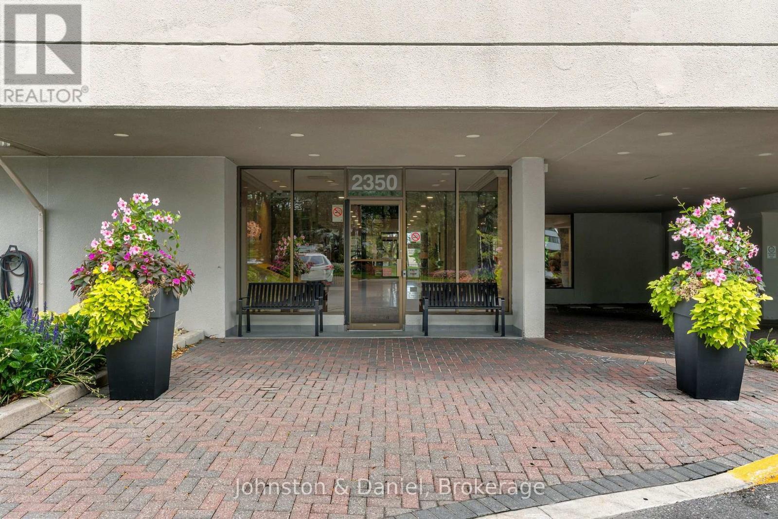 1107 - 2350 BRIDLETOWNE CIRCLE Toronto (L'Amoreaux) Ontario Canada M1W3E6 3