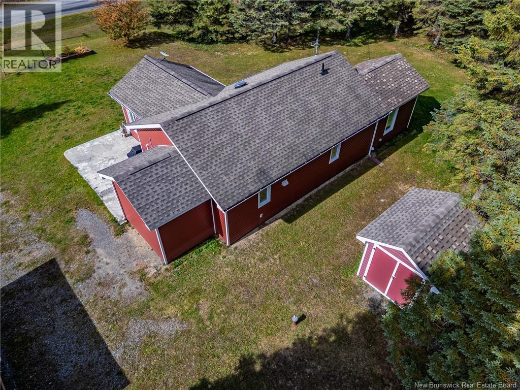 516 Chem Rang 9 et 10 N Saint-Quentin New Brunswick Canada E8A2G9 4