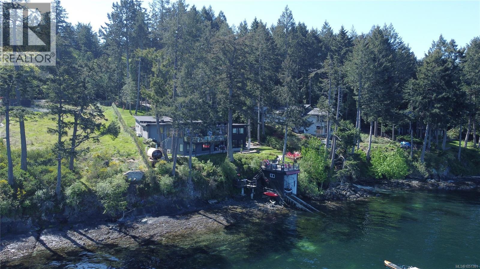 760 Lands End Rd