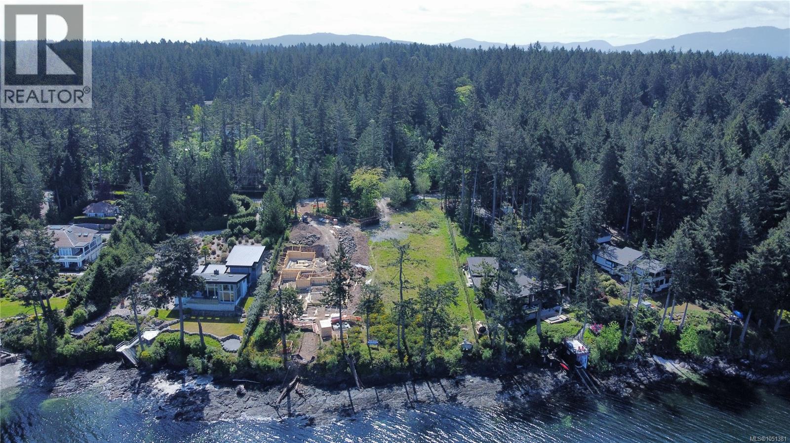 760 Lands End Rd
