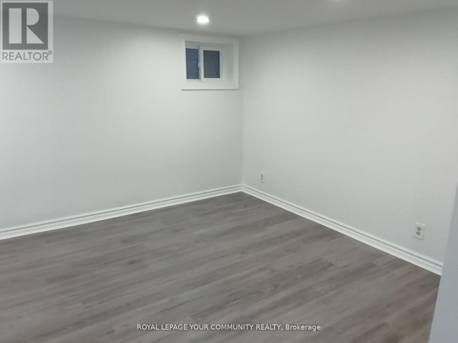 Lower - 10 Ulster Street, Toronto, Ontario  M5S 1E2 - Photo 10 - C13854696