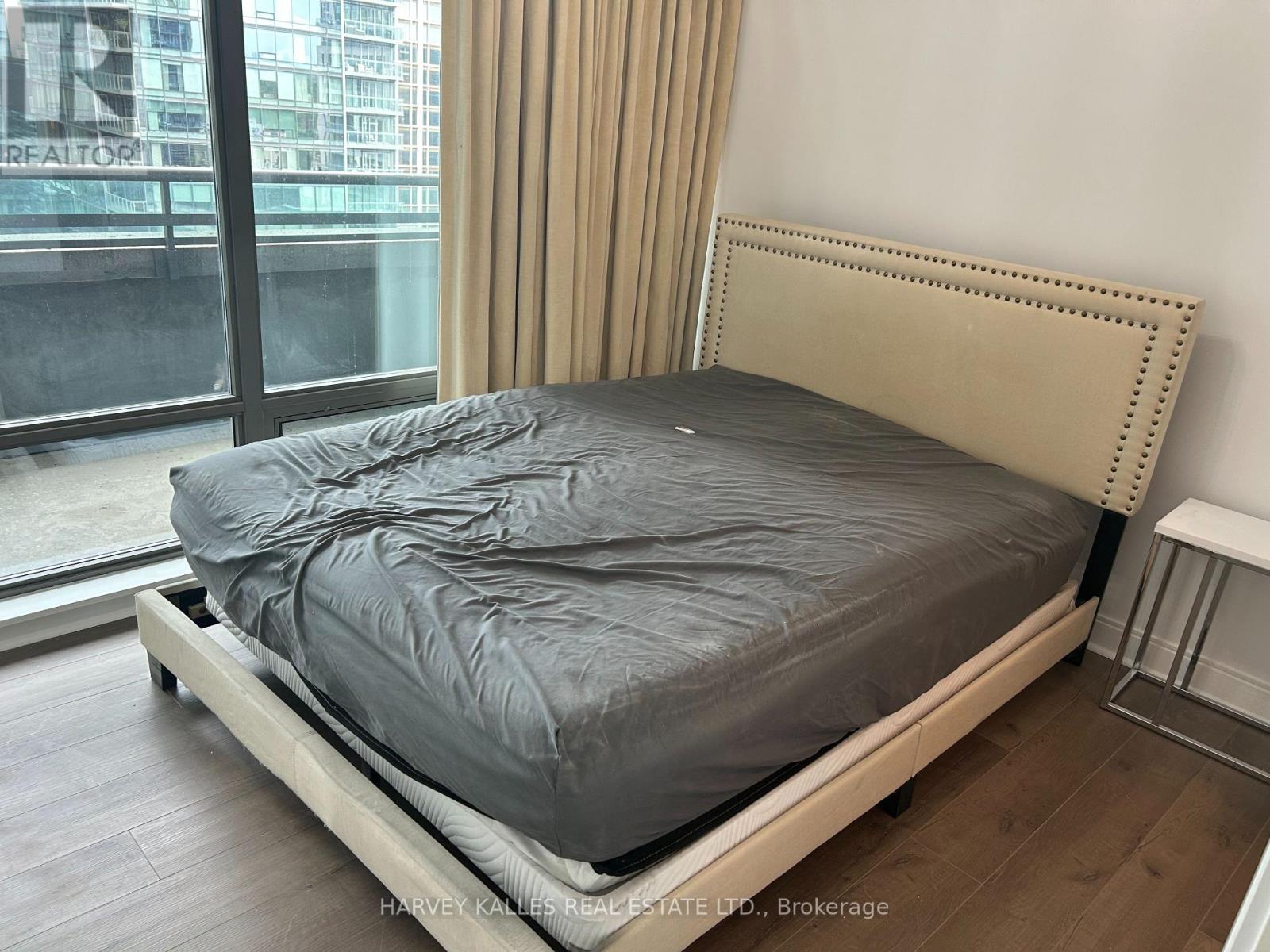 1305 - 18 Yorkville Avenue, Toronto, Ontario  M4W 3Y8 - Photo 15 - C13854796