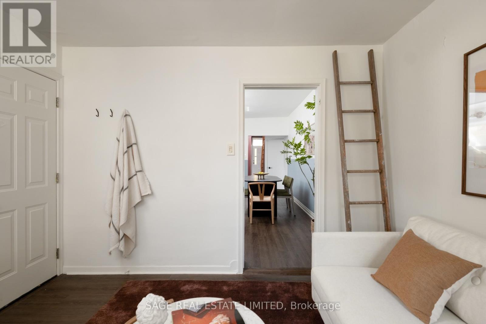 221 Palmerston Avenue, Toronto, Ontario  M6J 2J3 - Photo 12 - C13854862