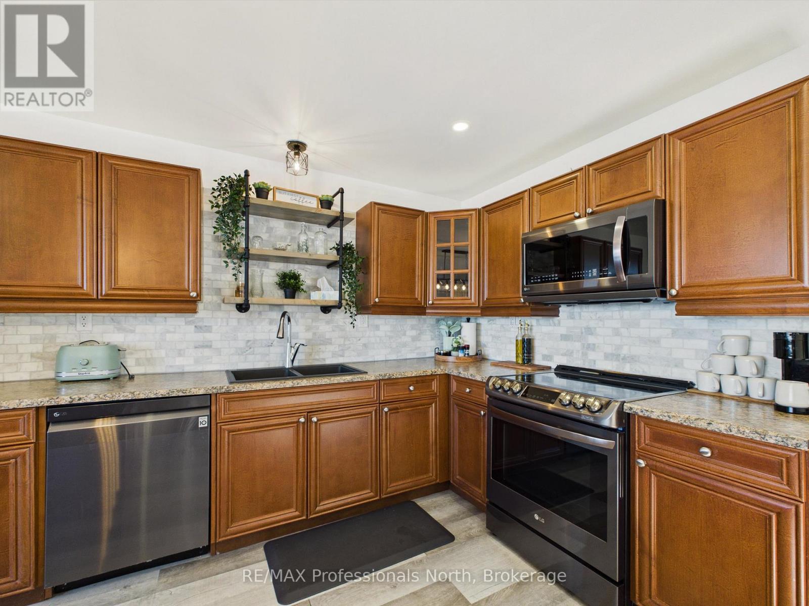 772 S Bernard Lake Road, Strong, Ontario  P0A 1Z0 - Photo 13 - X13854742