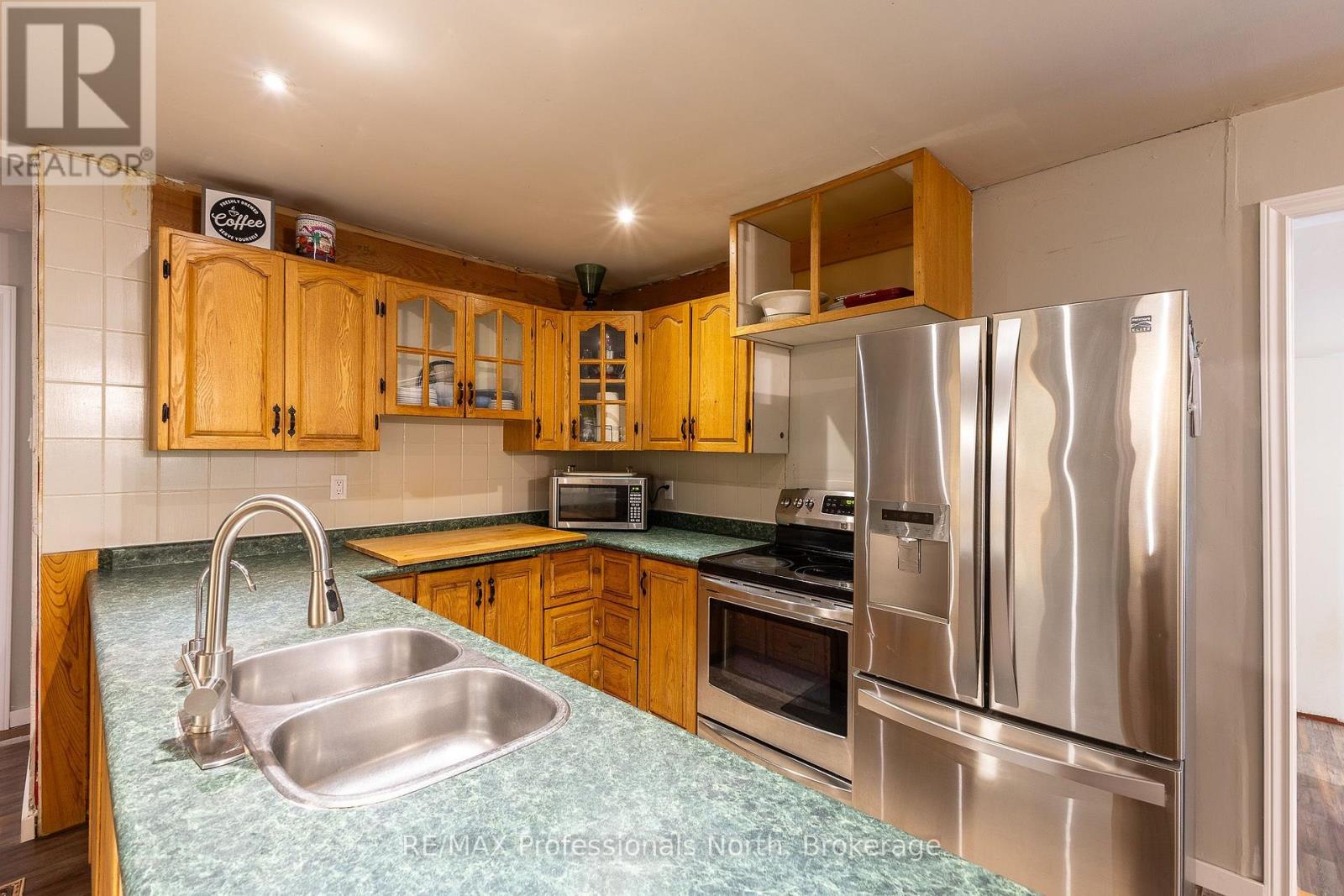 1010 Mahaffy Court, Minden Hills, Ontario  K0M 2K0 - Photo 9 - X13854780