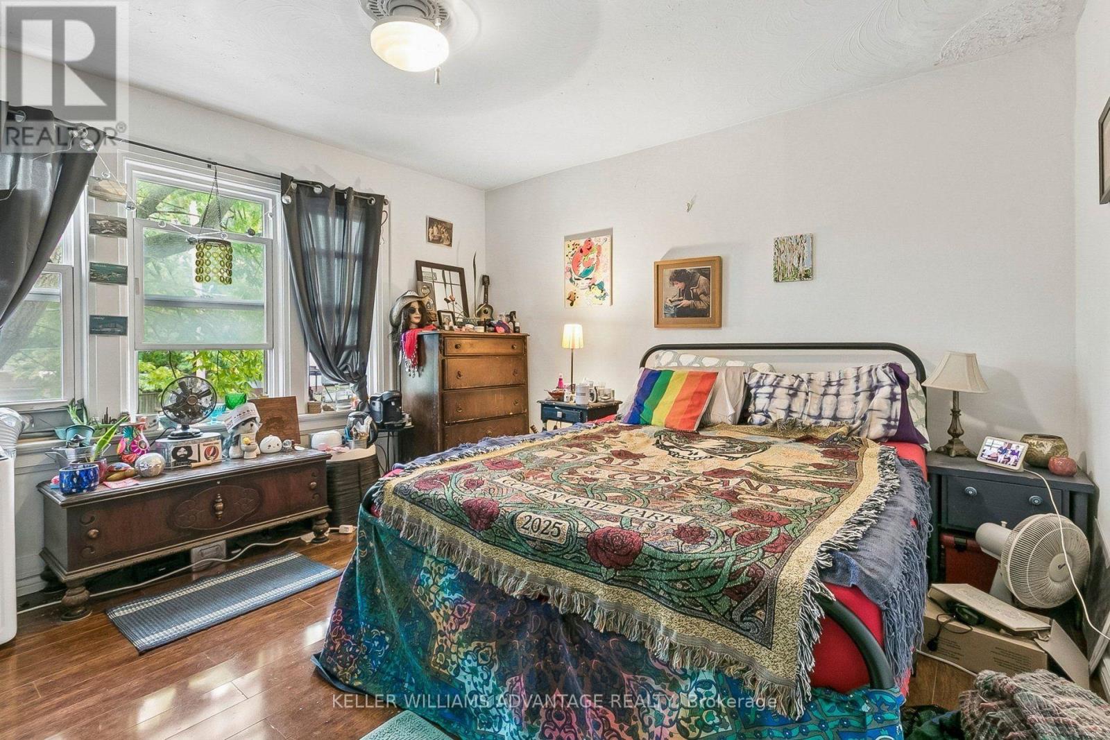 Main & 2nd - 585 Woodbine Avenue, Toronto, Ontario  M4E 2H9 - Photo 18 - E13854752