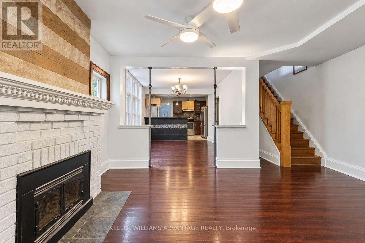Main & 2nd - 585 Woodbine Avenue, Toronto, Ontario  M4E 2H9 - Photo 6 - E13854752