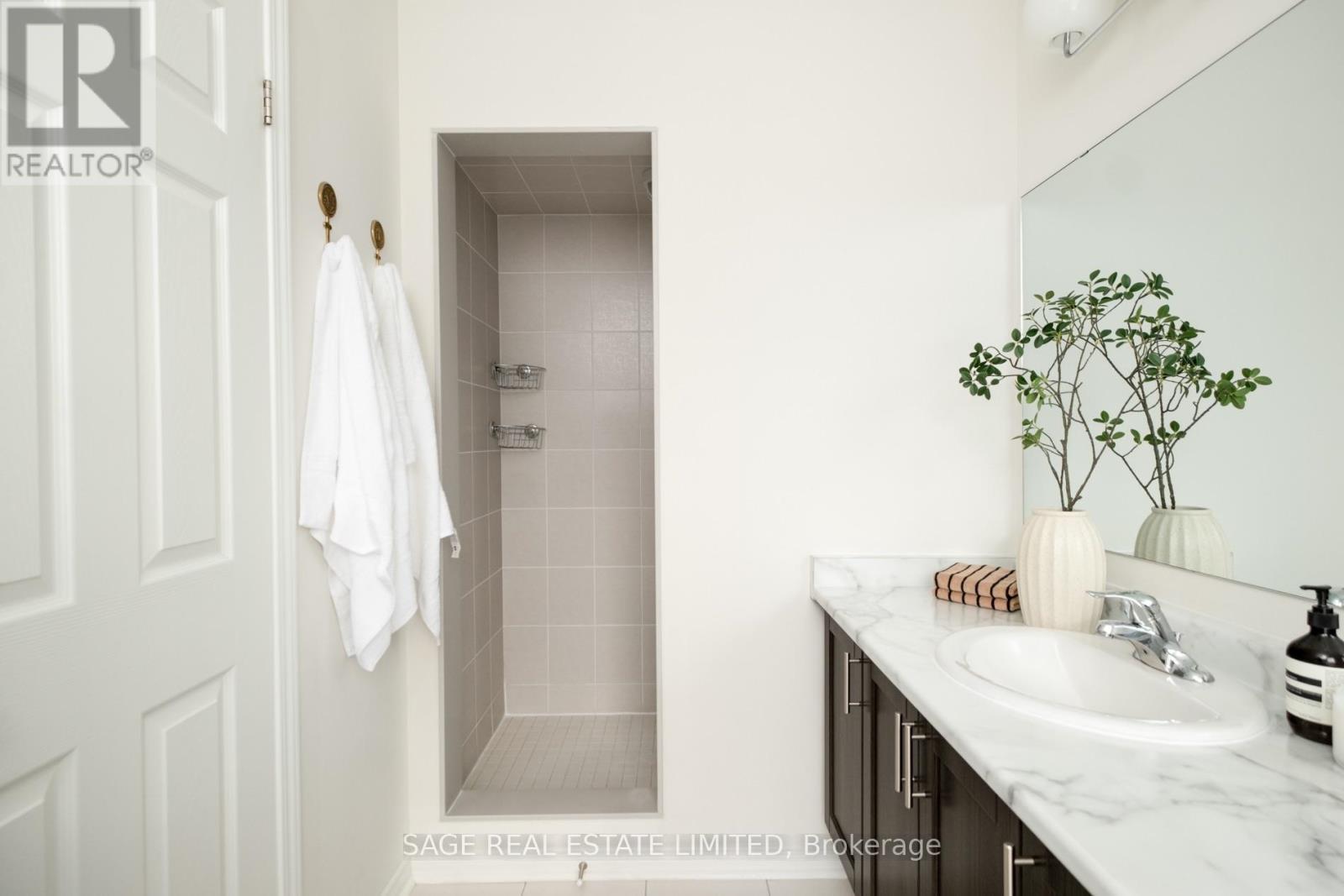842 Atwater Path, Oshawa, Ontario  L1J 0E8 - Photo 29 - E13854986