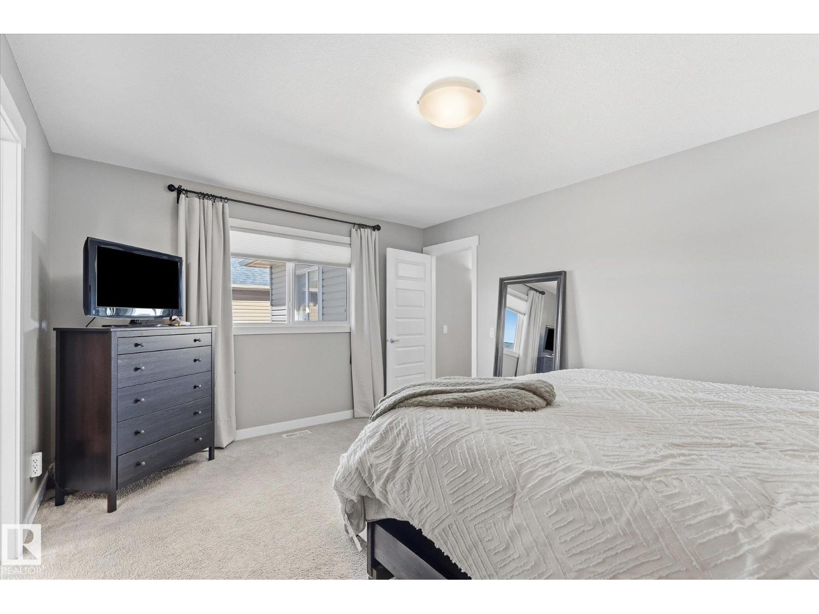 18 ALTADENA PT