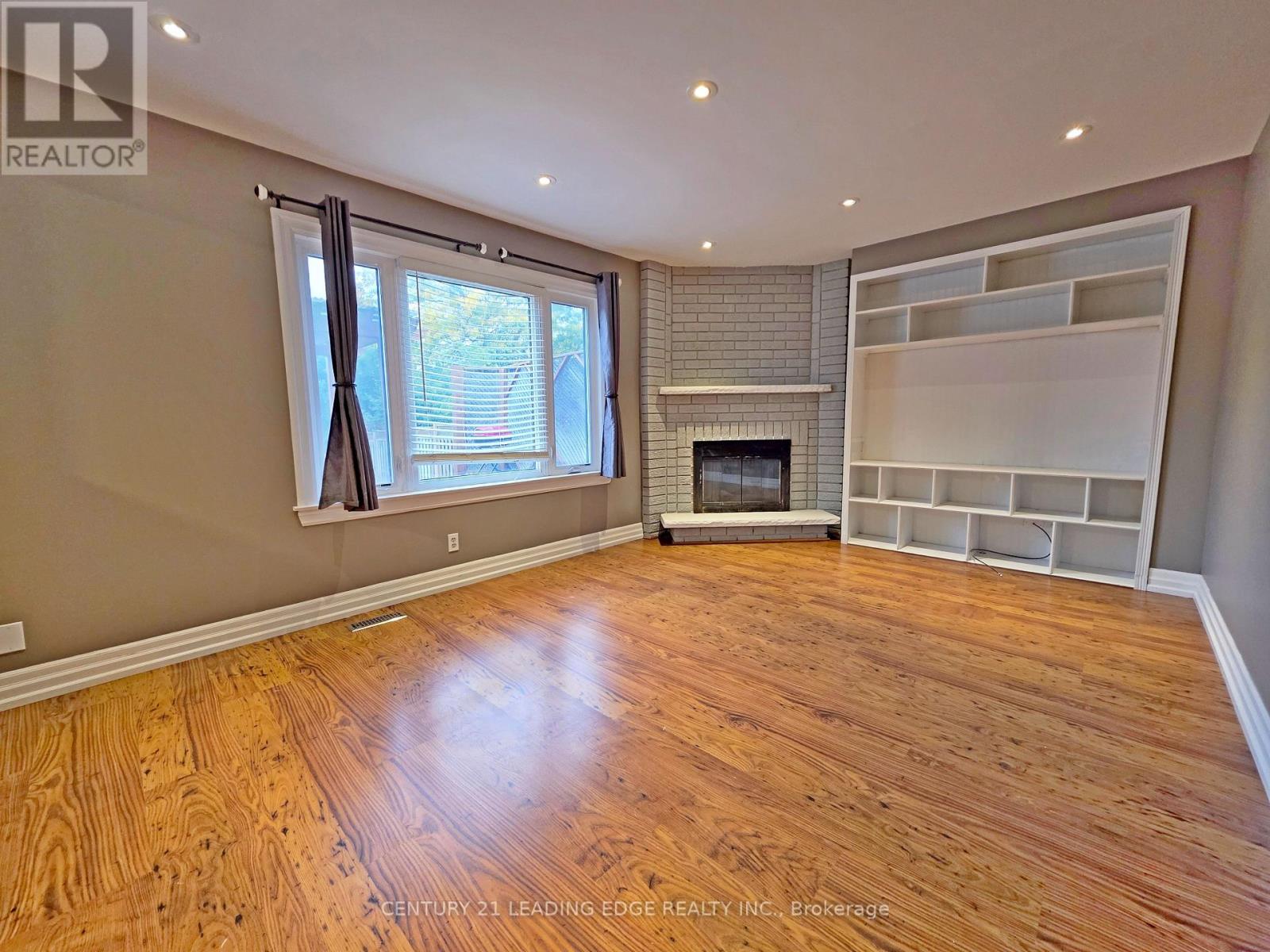 14 Hadera Place, Georgina, Ontario  L4P 3N6 - Photo 14 - N13854972