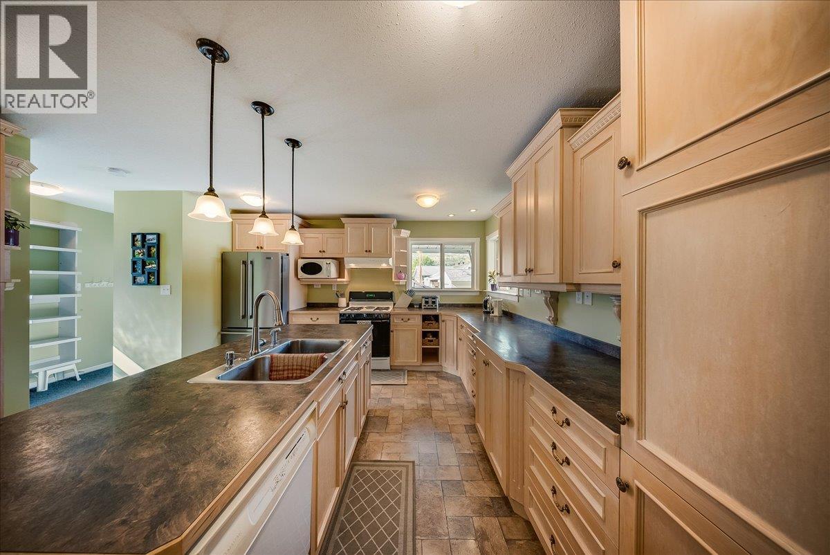 14 Hillside Drive