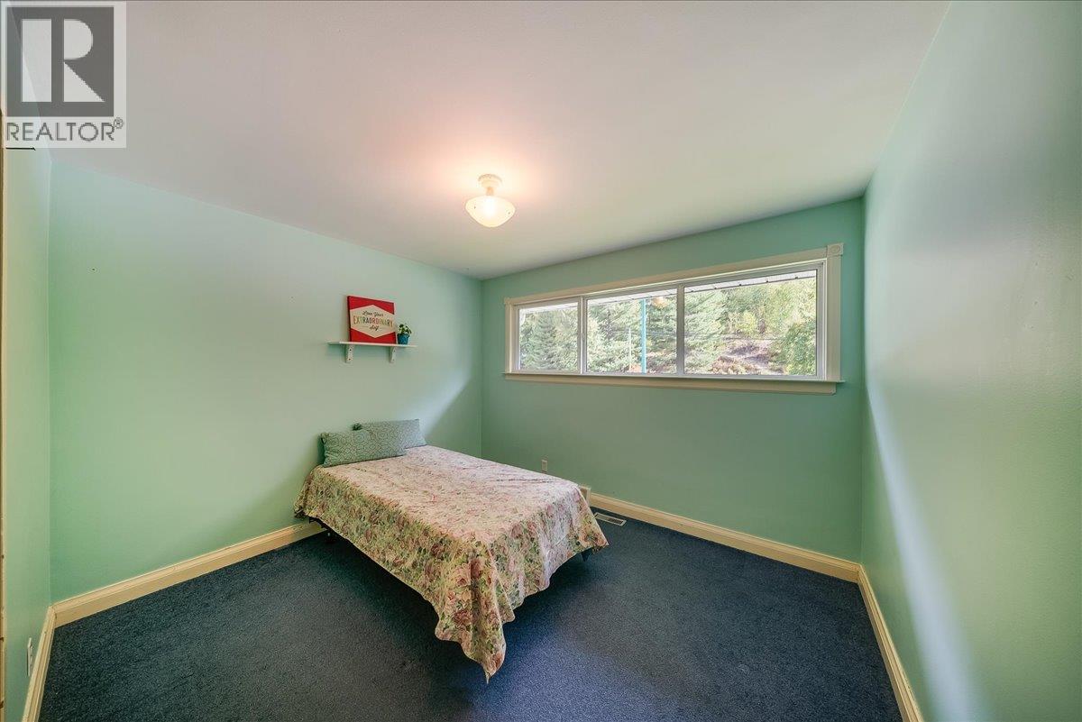 14 Hillside Drive