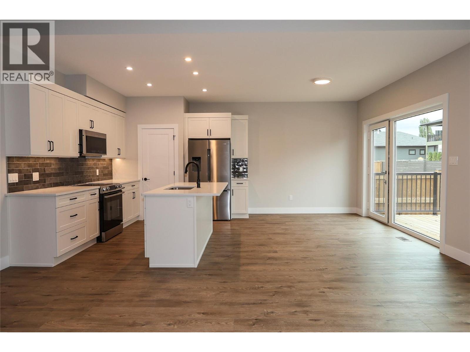 724 St Mary River Drive, Kimberley, British Columbia V1A 3J3 - Photo 7 - 10402288