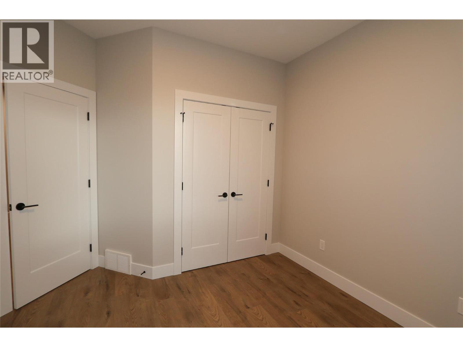 724 St Mary River Drive, Kimberley, British Columbia V1A 3J3 - Photo 19 - 10402288