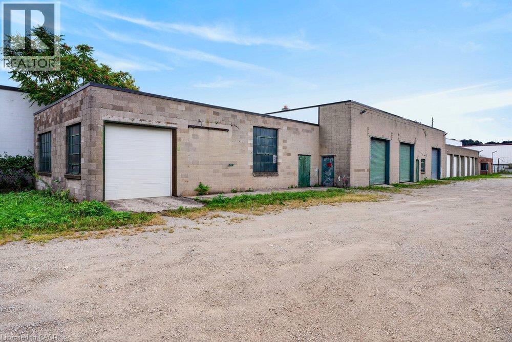 182 CHATHAM Street, Hamilton, Ontario