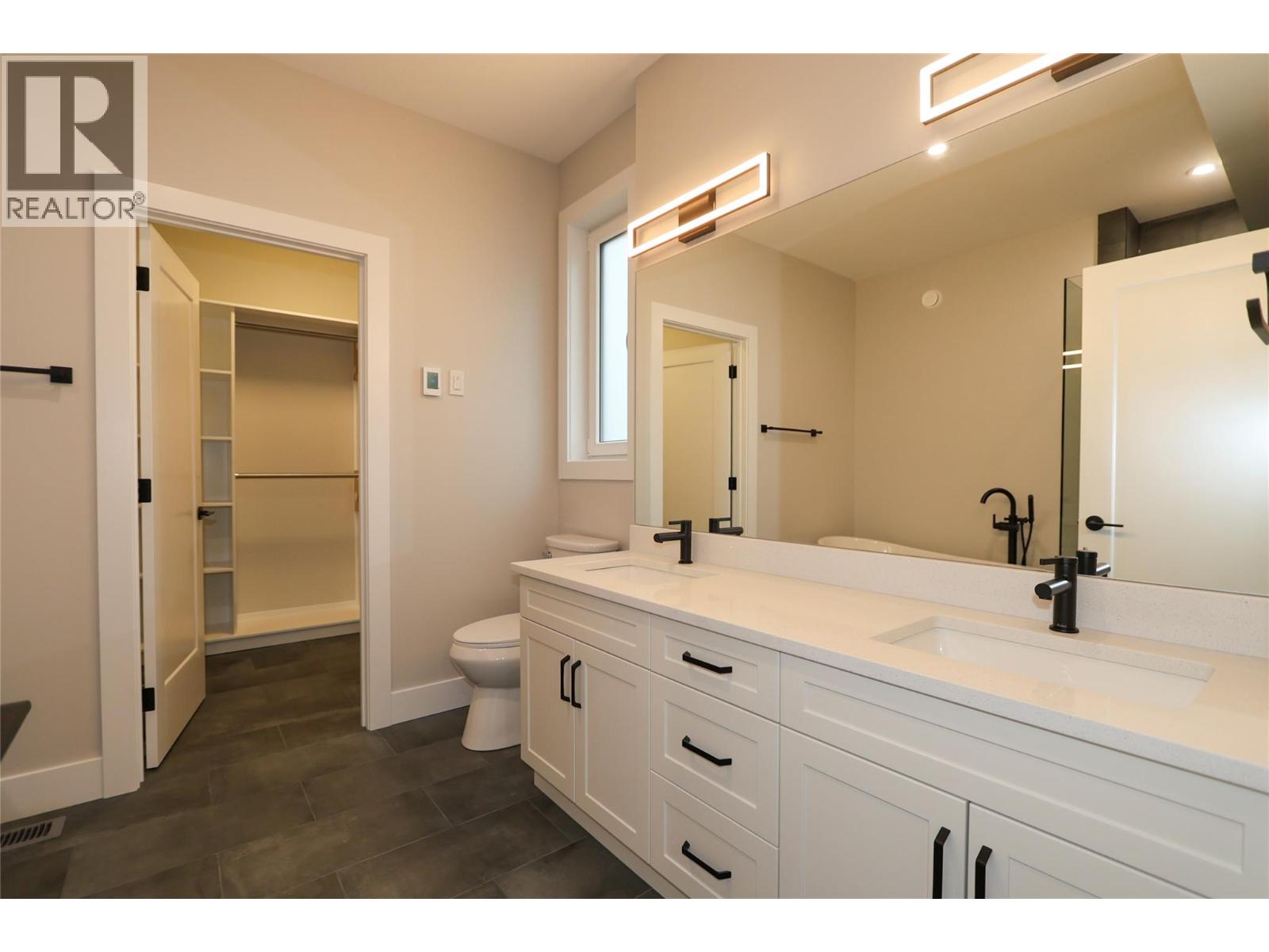 724 St Mary River Drive, Kimberley, British Columbia V1A 3J3 - Photo 15 - 10402288