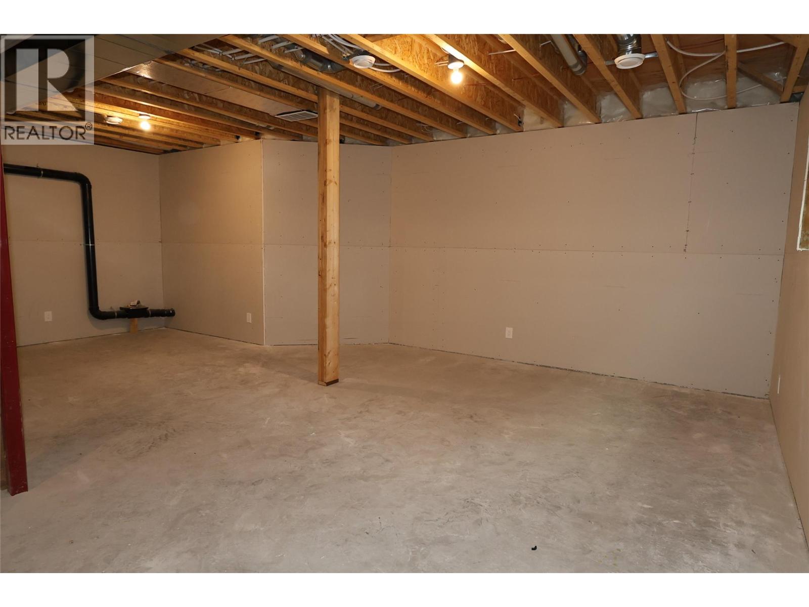 724 St Mary River Drive, Kimberley, British Columbia V1A 3J3 - Photo 31 - 10402288