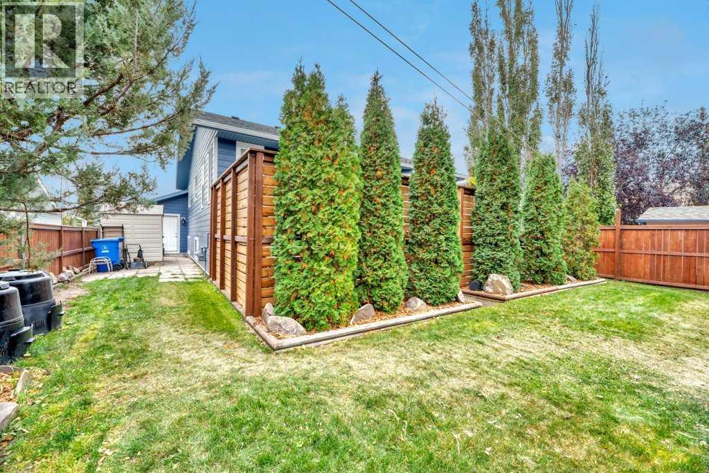 409 Strathford Bay