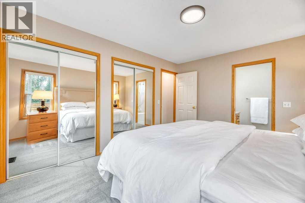 409 Strathford Bay