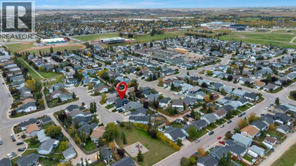 409 Strathford Bay