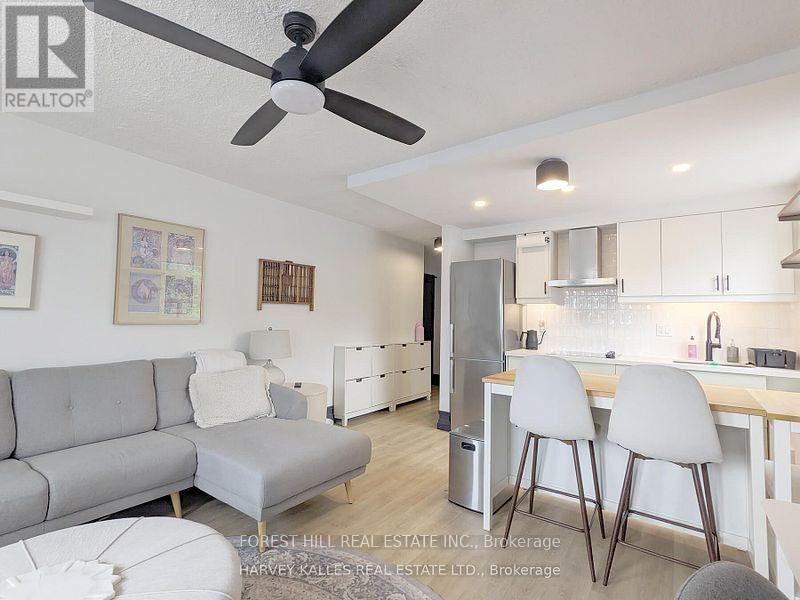 301 - 204 Kingston Road, Toronto, Ontario  M4L 1S7 - Photo 4 - E13843172
