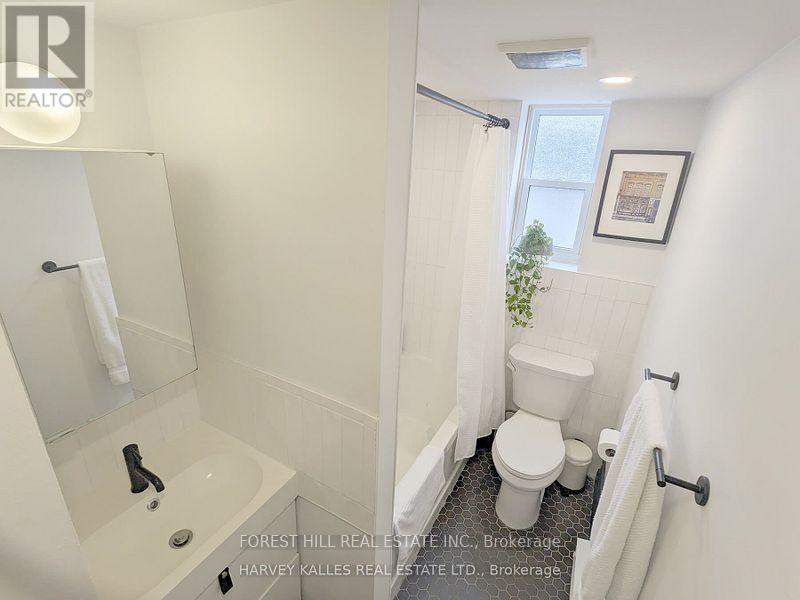 301 - 204 Kingston Road, Toronto, Ontario  M4L 1S7 - Photo 10 - E13843172