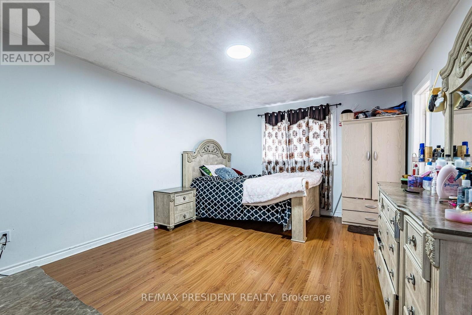 69 Sunny Meadow Boulevard, Brampton, Ontario  L6R 1Y7 - Photo 22 - W13854704