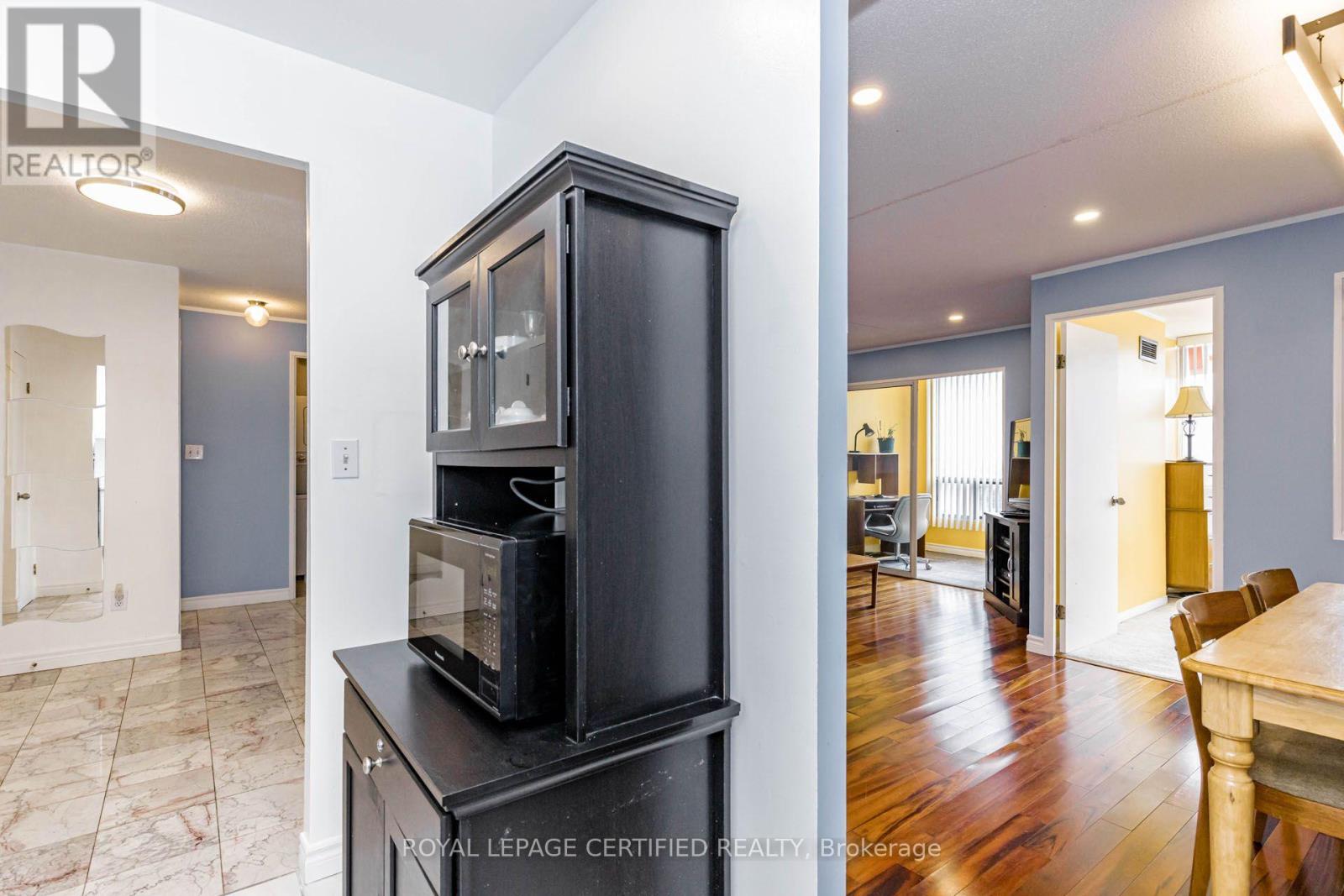 Ph15 - 155 Hillcrest Avenue, Mississauga, Ontario  L5B 3Z2 - Photo 16 - W13854718
