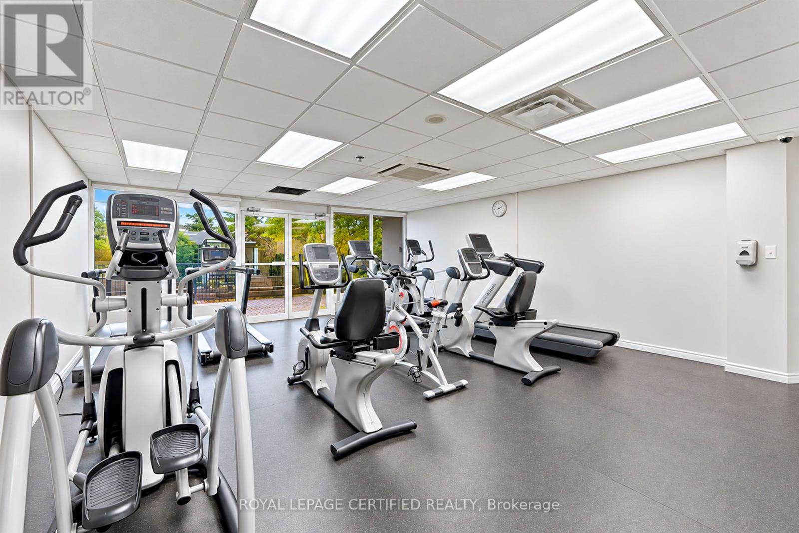 Ph15 - 155 Hillcrest Avenue, Mississauga, Ontario  L5B 3Z2 - Photo 38 - W13854718