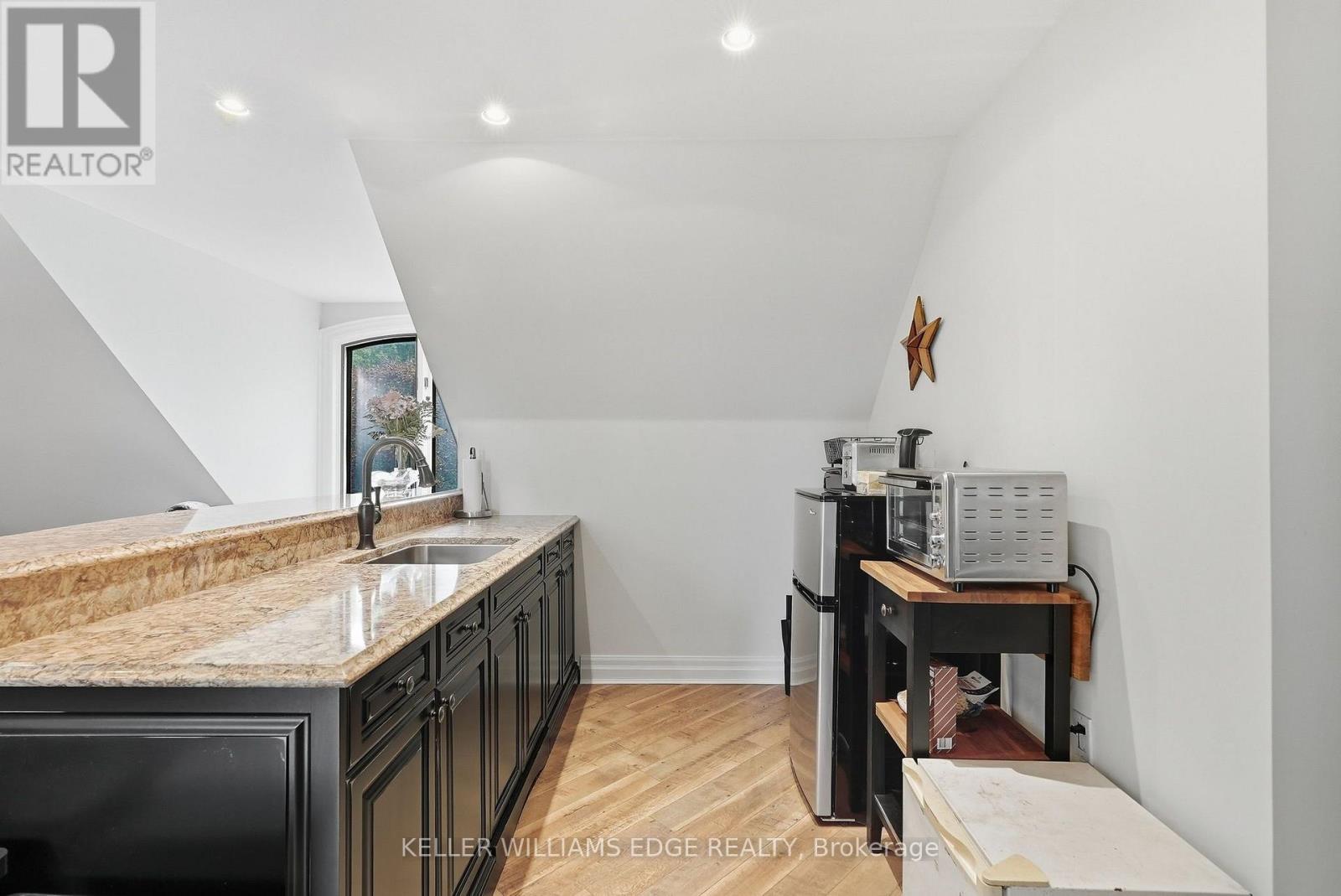 2376 8 Side Road, Burlington, Ontario  L7P 0E6 - Photo 39 - W13854794