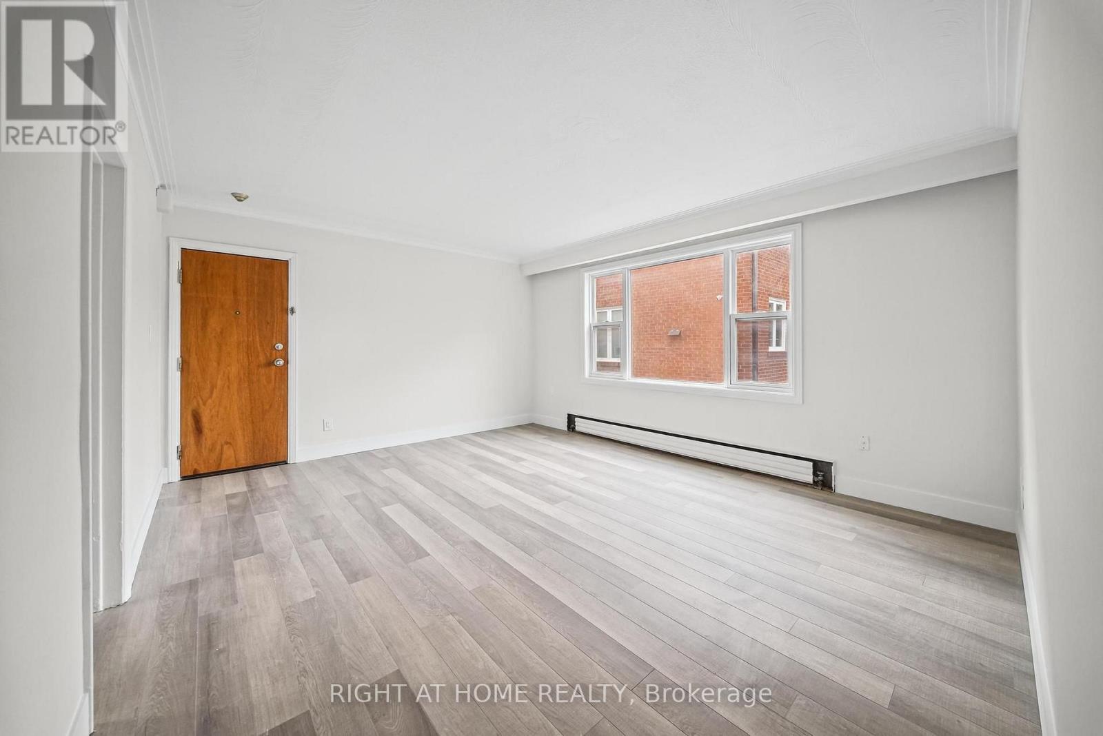 3 - 32 Vanevery Street, Toronto, Ontario  M8V 1Y6 - Photo 5 - W13854818