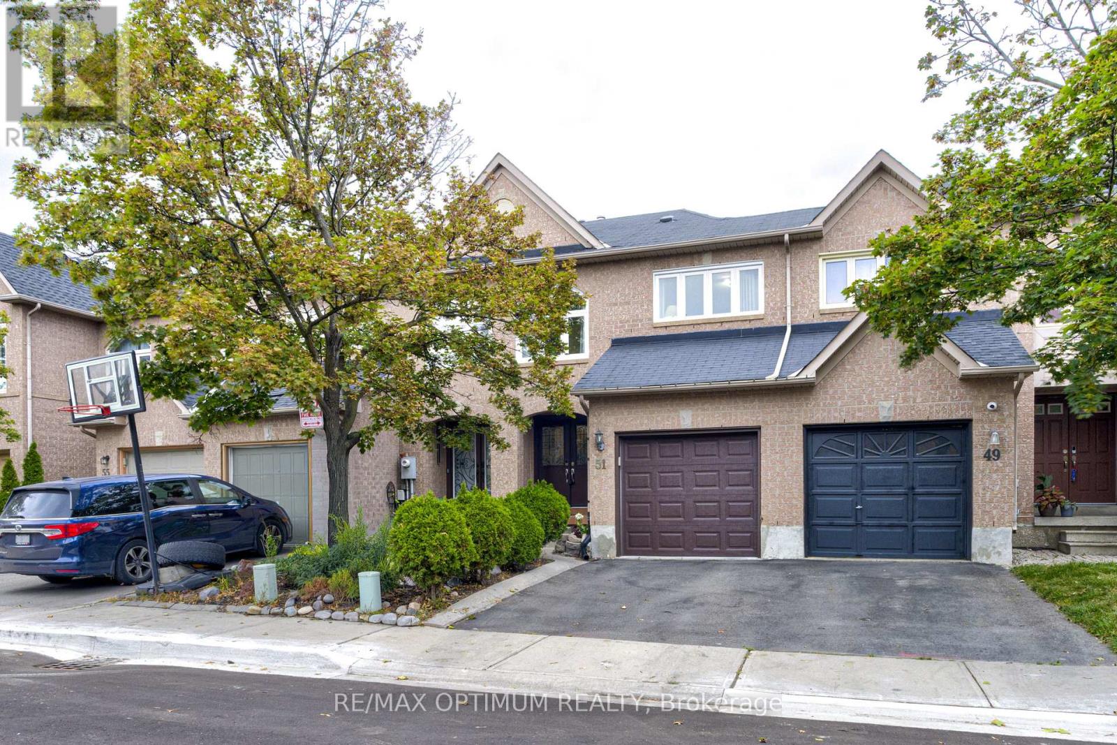 51 GOLDENLIGHT CIRCLE, Brampton, Ontario