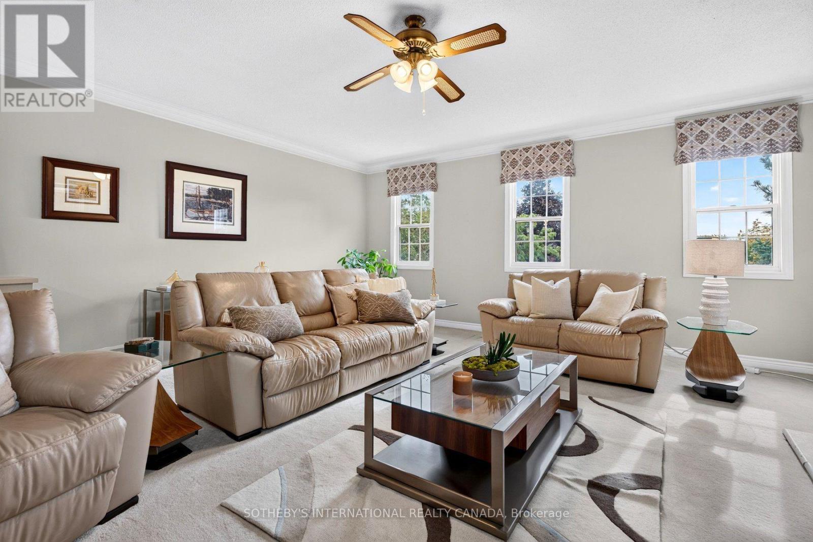 4211 Millcroft Park Drive, Burlington, Ontario  L7M 3Y9 - Photo 11 - W13854964