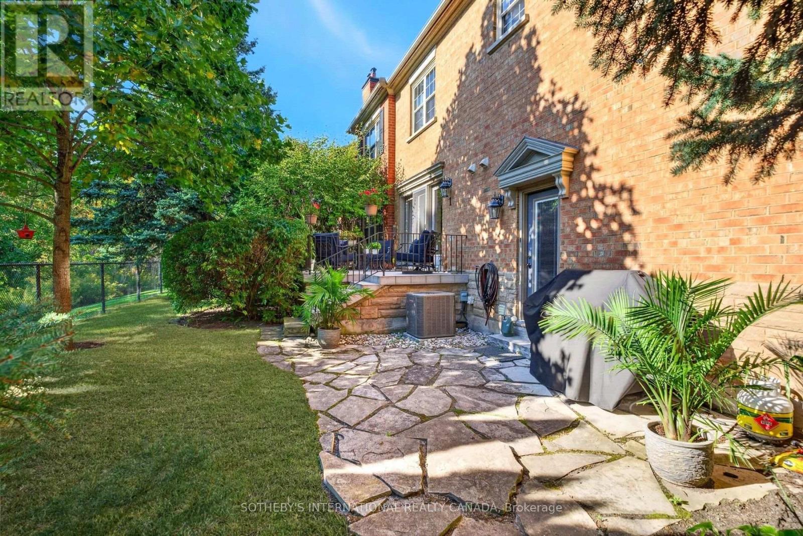 4211 Millcroft Park Drive, Burlington, Ontario  L7M 3Y9 - Photo 21 - W13854964