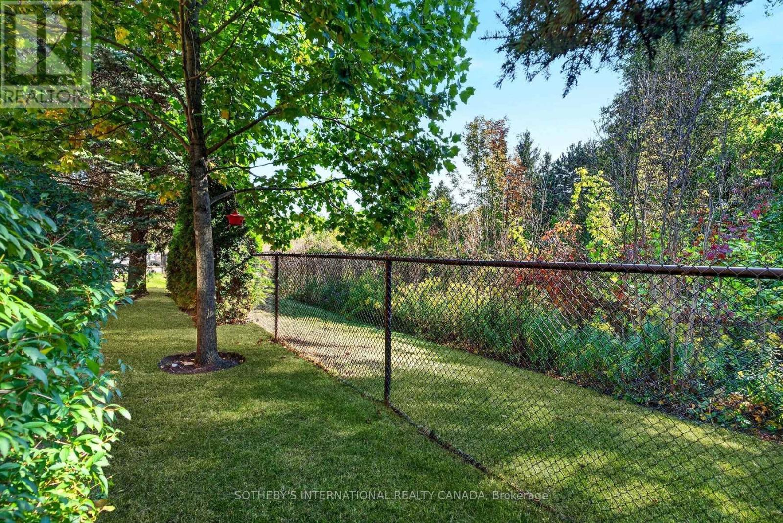 4211 Millcroft Park Drive, Burlington, Ontario  L7M 3Y9 - Photo 24 - W13854964