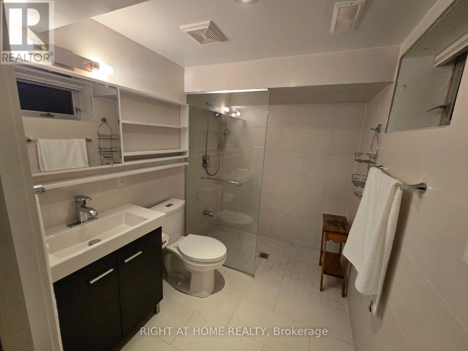 17 Ashfield Drive, Toronto, Ontario  M9C 4T4 - Photo 38 - W13855010