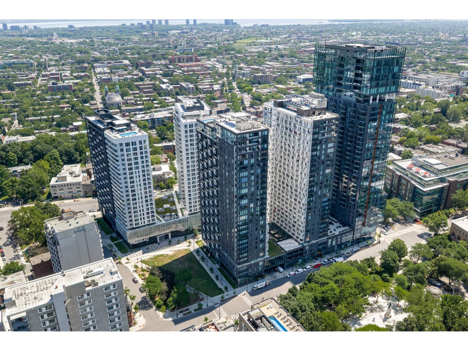 2300 Rue Tupper|#2214 Montréal (Ville-Marie) Quebec Canada H3H0B9 2