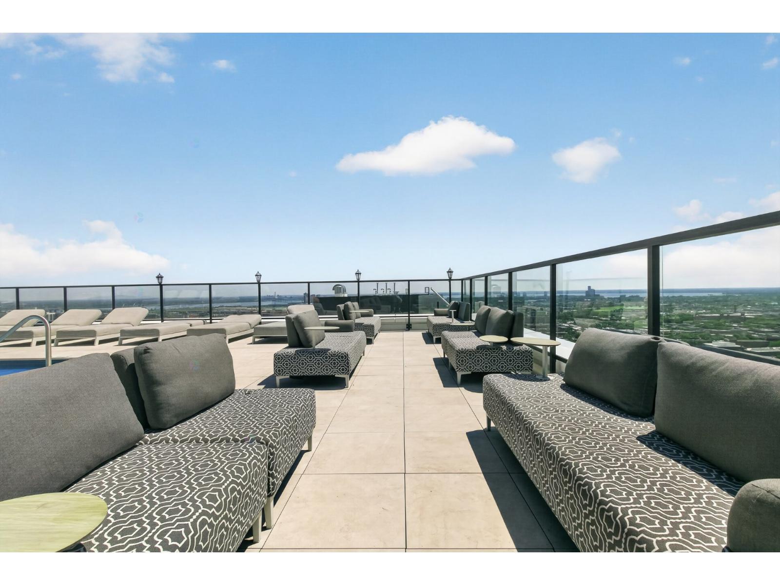 2300 Rue Tupper|#2214 Montréal (Ville-Marie) Quebec Canada H3H0B9 4
