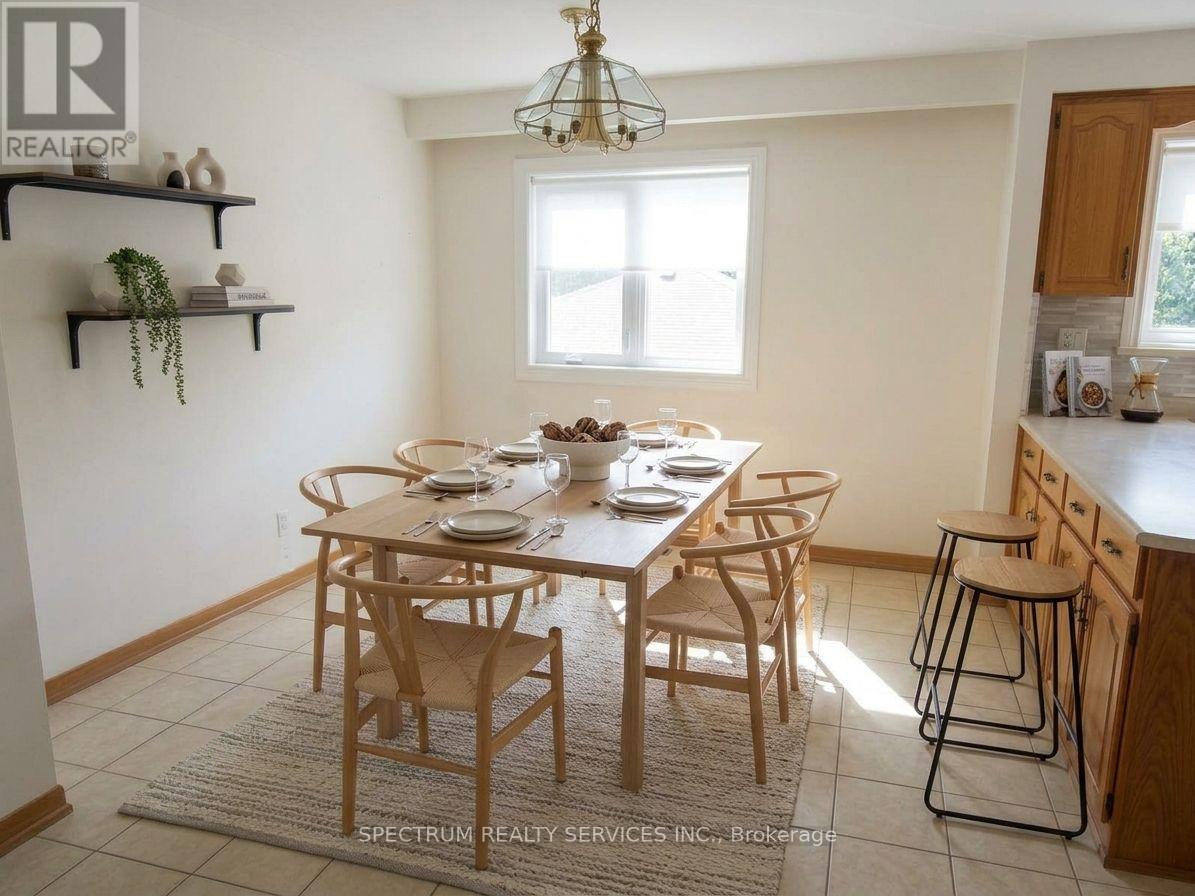 Unit 1 - 49 Gotham Court, Toronto, Ontario  M6M 2N9 - Photo 4 - W13853478