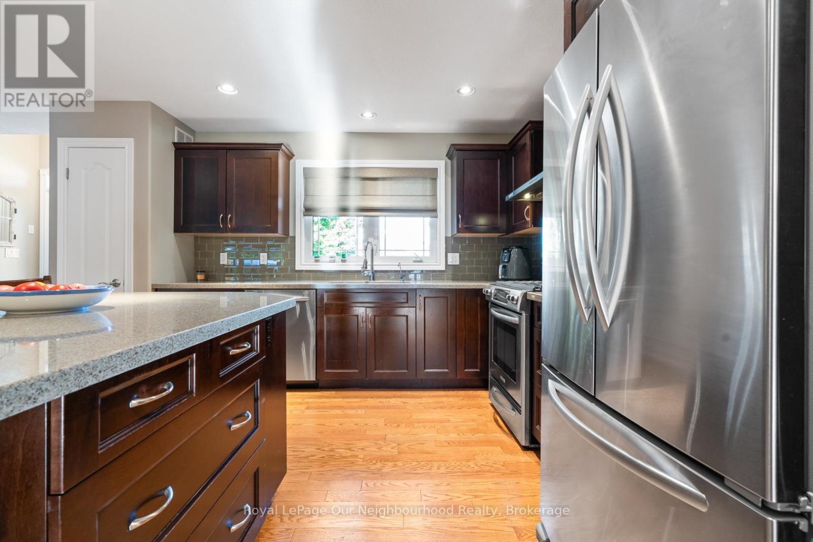 A - 106 12th Avenue, Hanover, Ontario  N4N 3T9 - Photo 11 - X13854746