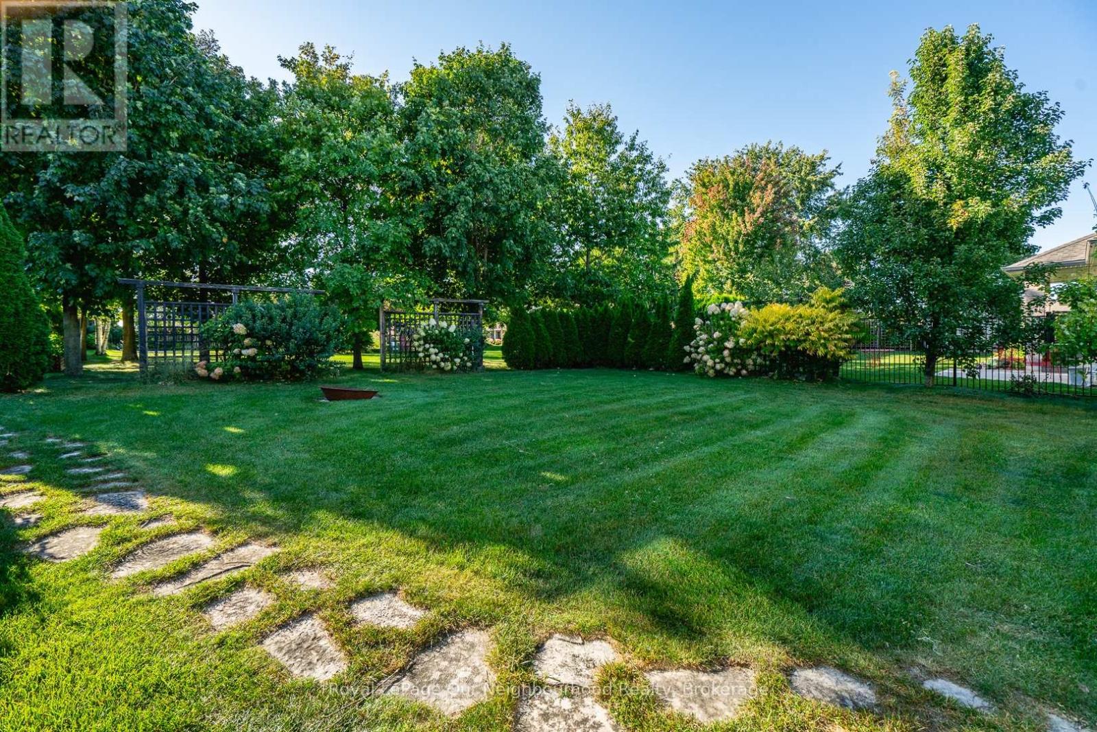 A - 106 12th Avenue, Hanover, Ontario  N4N 3T9 - Photo 35 - X13854746