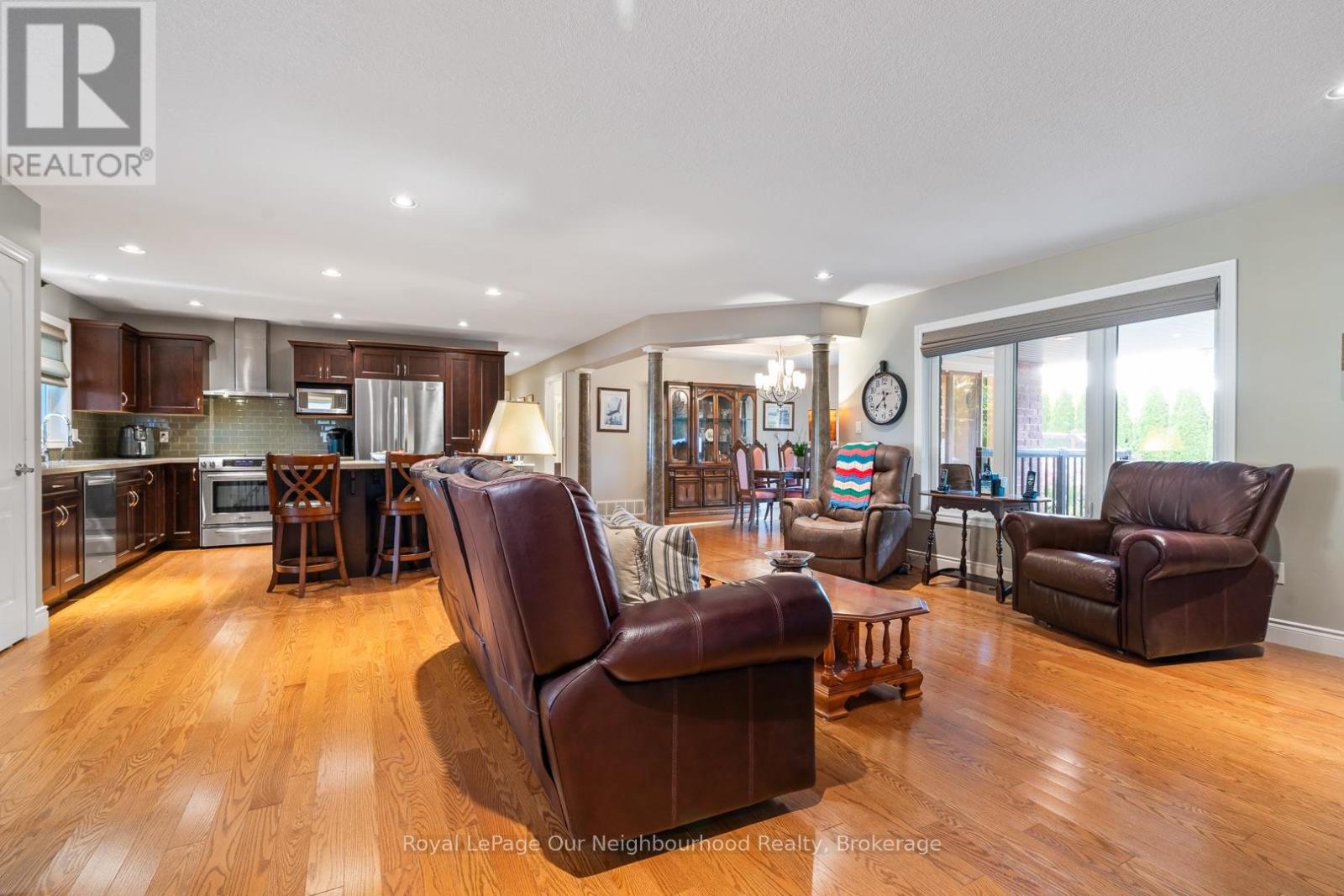 A - 106 12th Avenue, Hanover, Ontario  N4N 3T9 - Photo 8 - X13854746